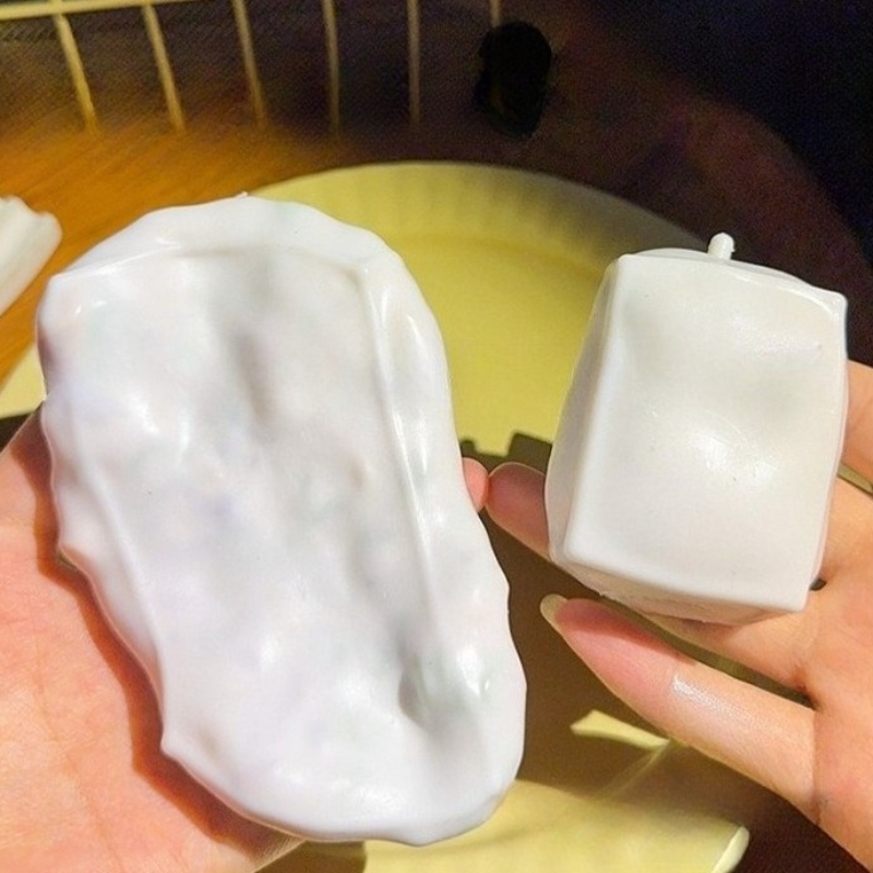 Novelty Gifts - 豆腐ストレスボール 形を変えられるノンバウンス カリカリクリーミーな感触 スクイーズボール フィジェットトイ ASMR