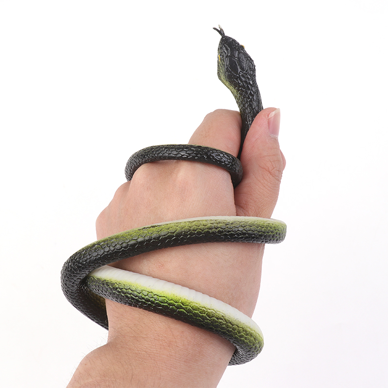 屋外用の蛇のいたずらおもちゃ（紐クリップ付き）—追いかけるロ - Prank Toys のレビューと価格