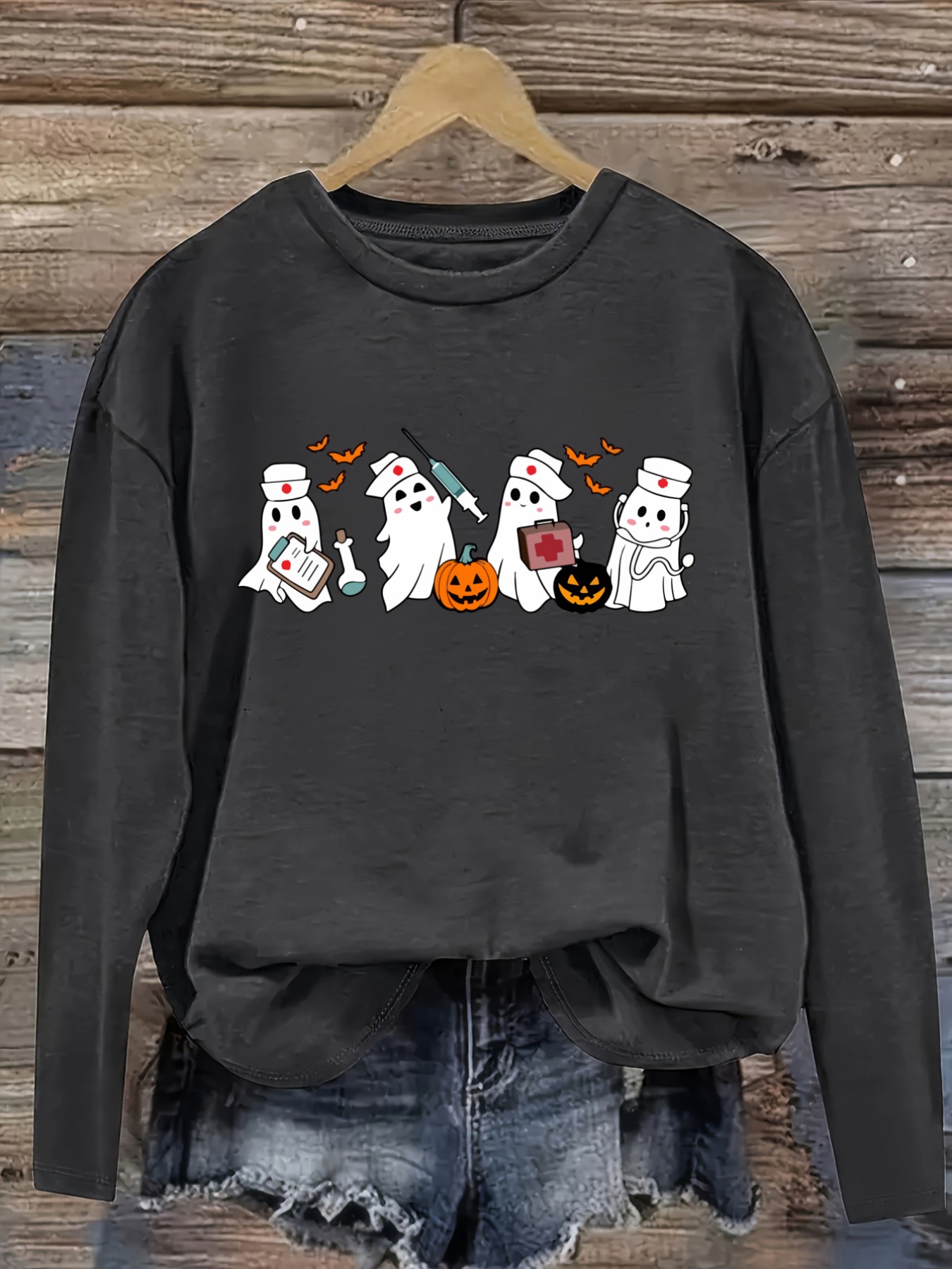 レディースカジュアル長袖クルーネックTシャツ、かわいいゴース - Costumes のレビューと価格